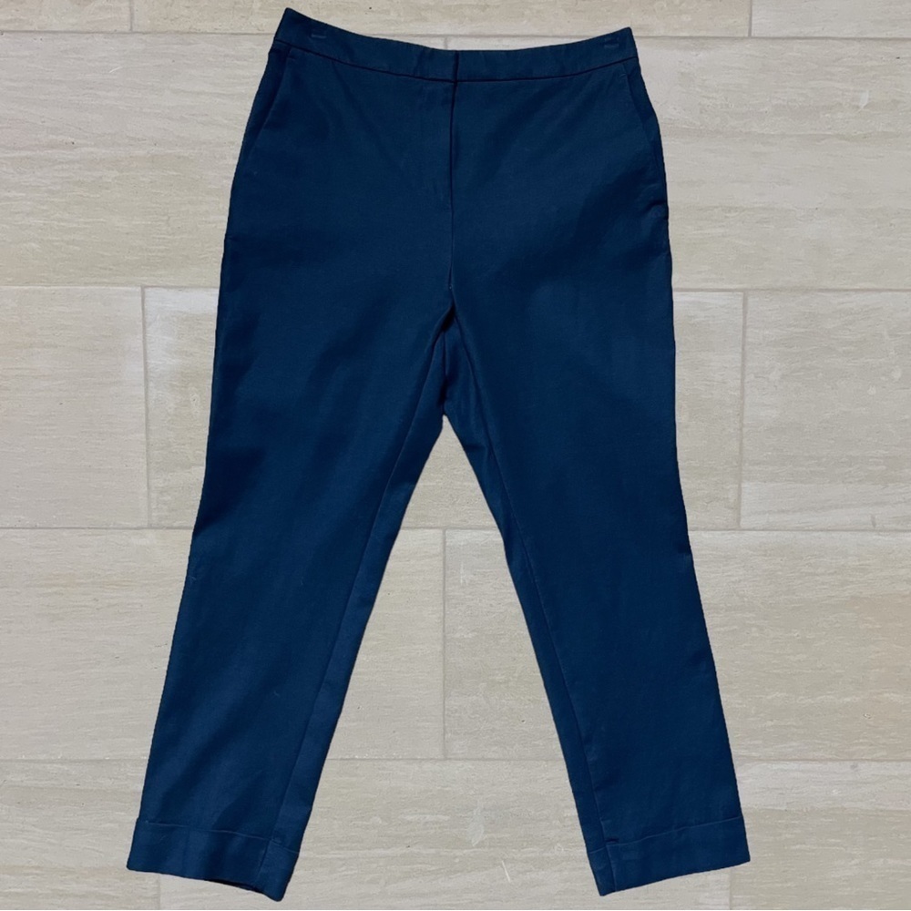 Women’s Black Ann Taylor Factory Dress Pants with Cuff - Estimated Size 8